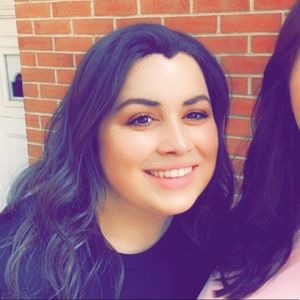 Meet your Posher, Carrie